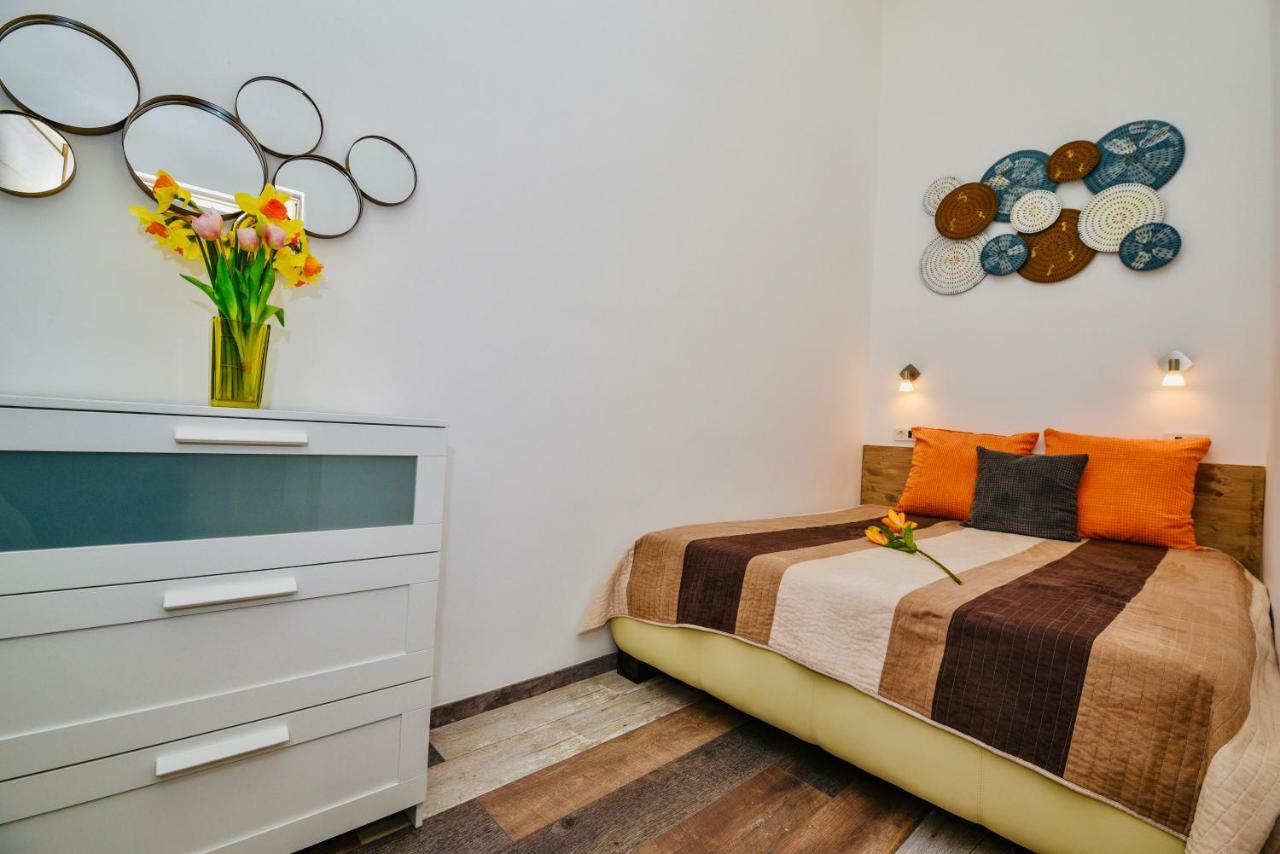 Heart Apartment With Free Private Parking بودابست المظهر الخارجي الصورة