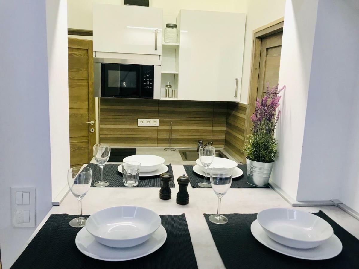 Heart Apartment With Free Private Parking بودابست المظهر الخارجي الصورة